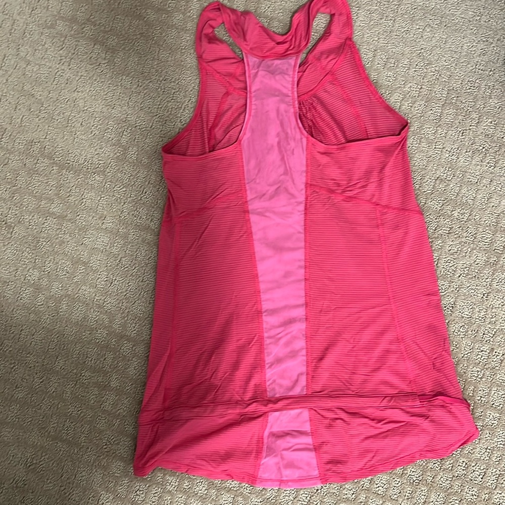 Lululemon tank top size 6